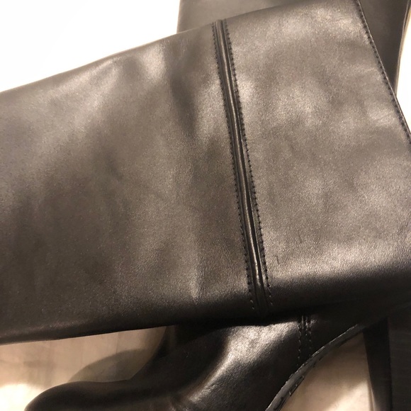 Black leather, classic style, heeled, pull-on, rounded toe boots S 6.5 - Picture 5 of 11